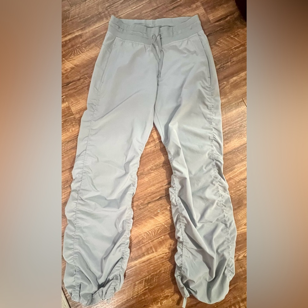 Under Armour Jogger Pants, size S